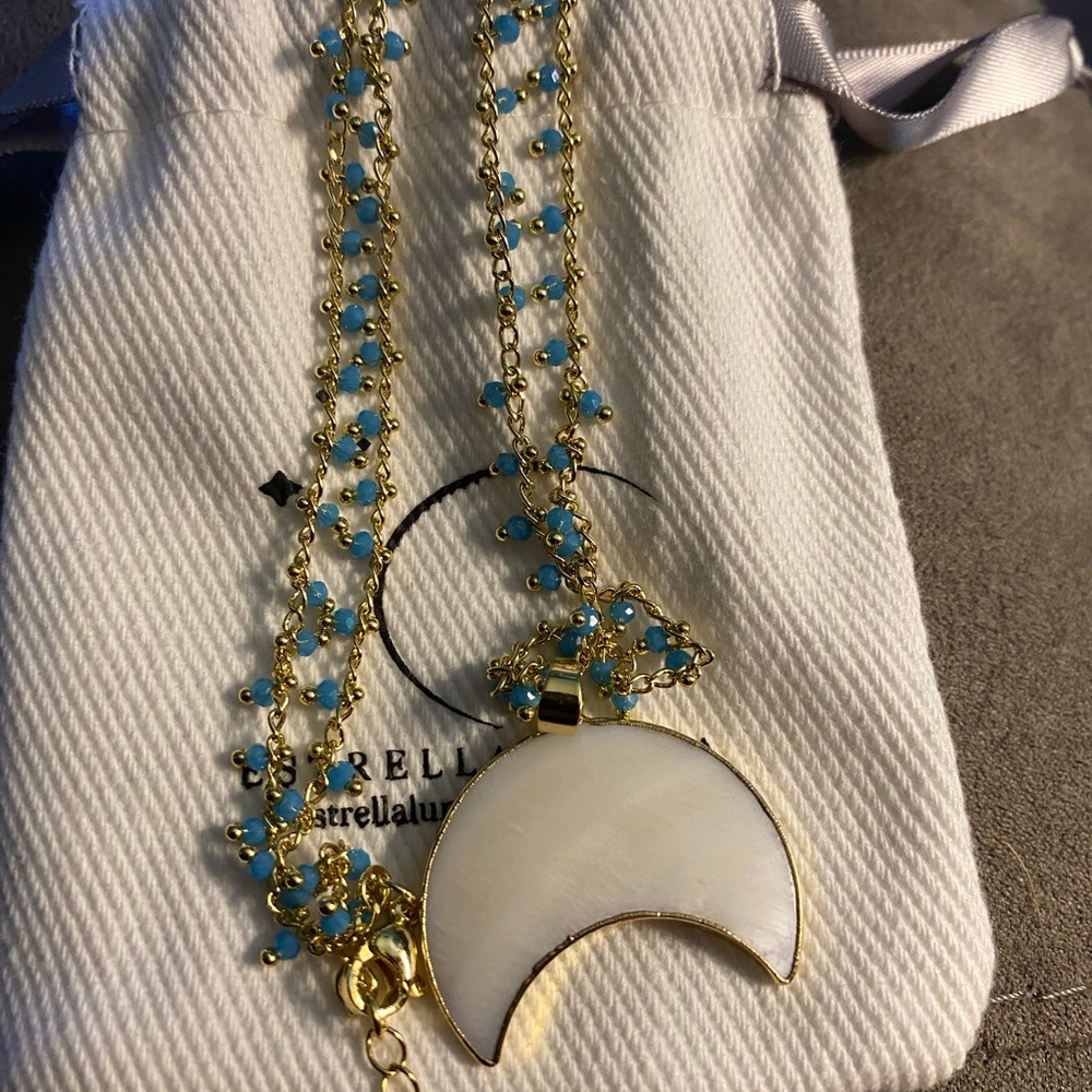 Carved shell Boho Moon 22k gold necklace - Picture 3 of 3